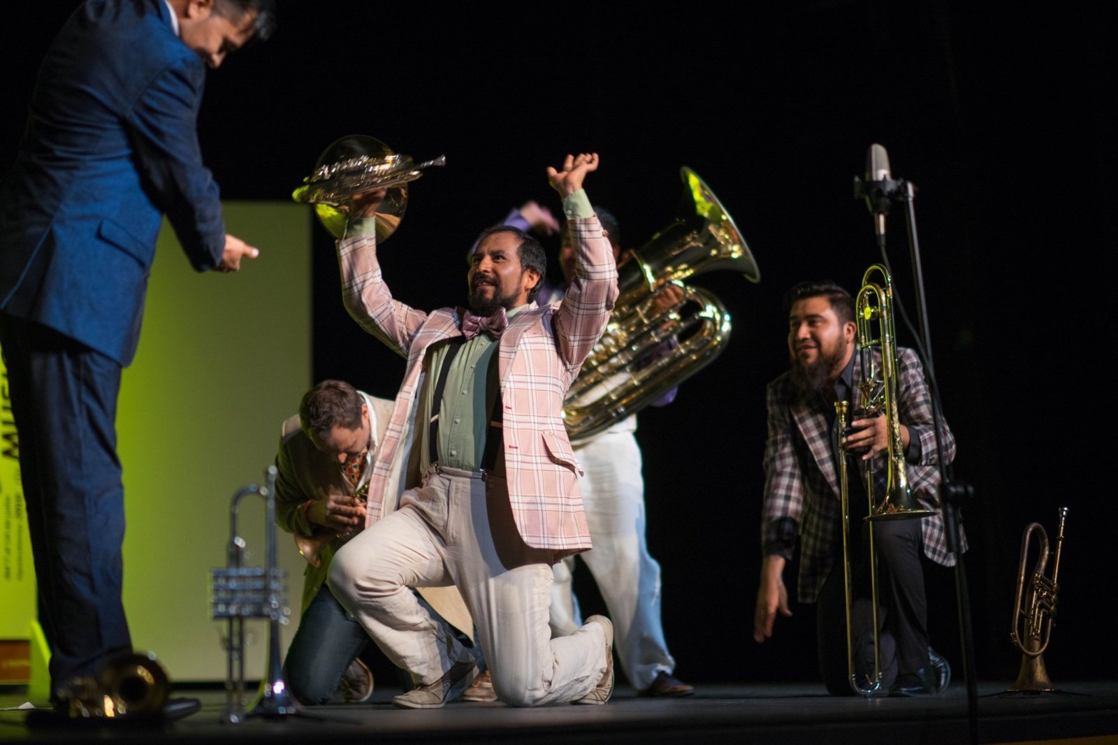 CDDF5577-99D1-4538-8464-8F3085128A70